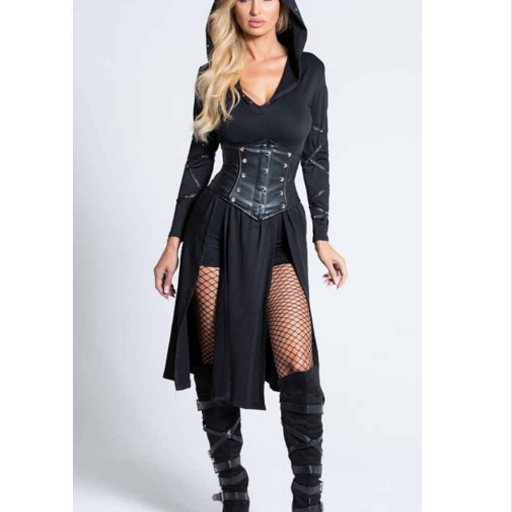 HALLOWEEN Bundle 🎃 Queens Assassin Costume